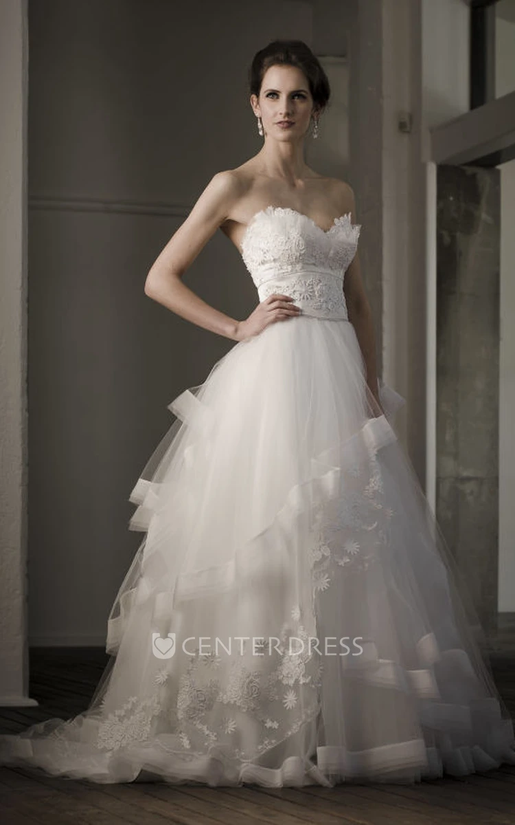 Sweetheart Long Appliqued Tulle Wedding Dress With Sweep Train And V Back