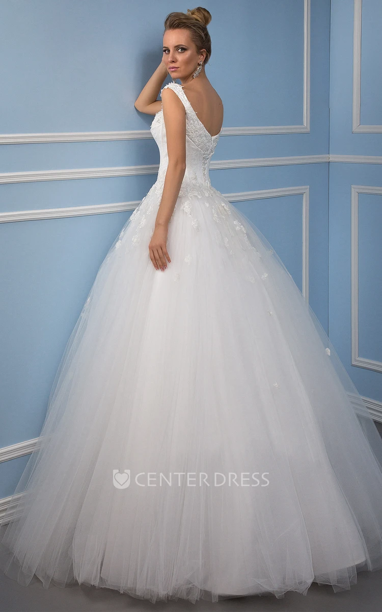 Ball-Gown V-Neck Appliqued Floor-Length Sleeveless Tulle Wedding Dress With Low-V Back
