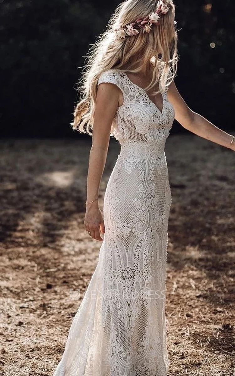 Embroidery Flower Bohemian Lace Mermaid Wedding Dress with Court Train Vintage Floral V-Neck Low Back Country Bridal Gown