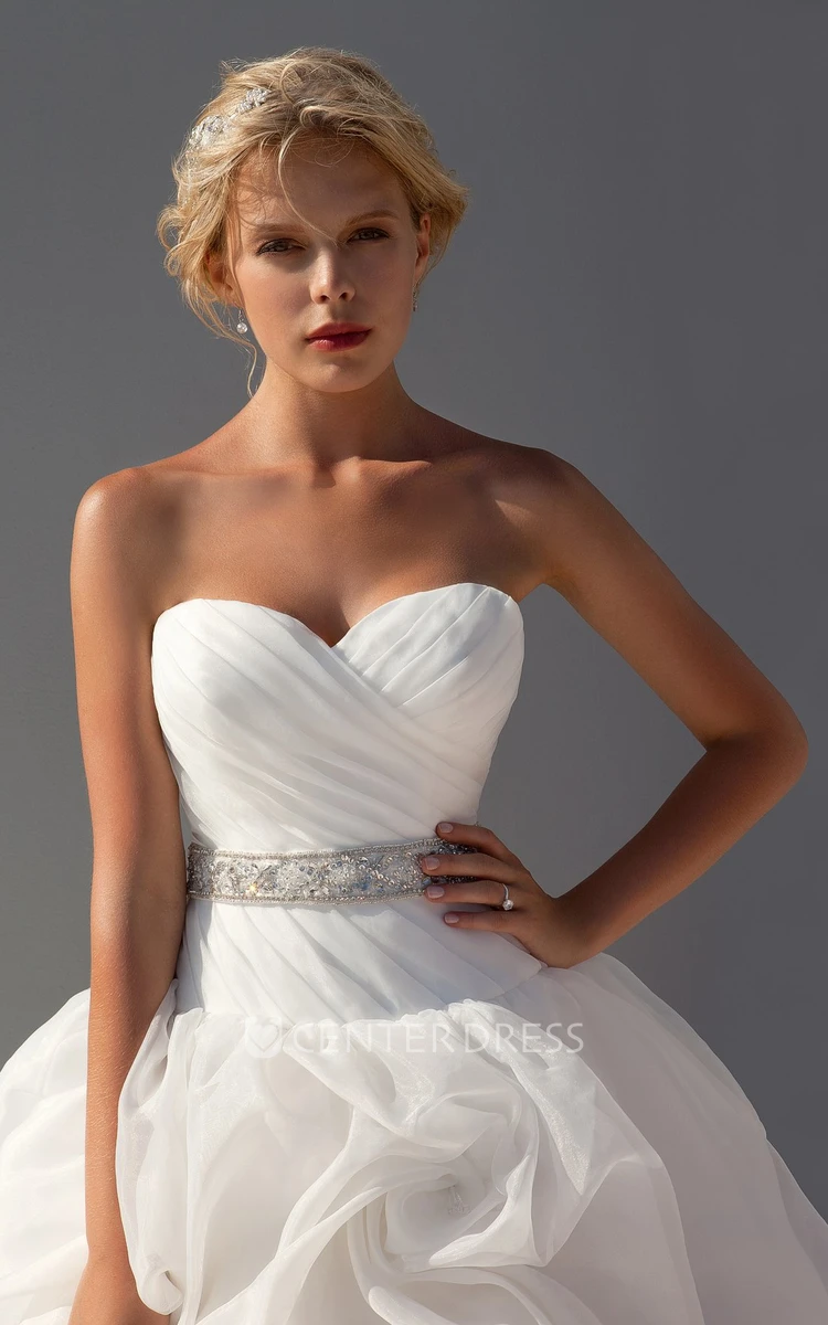 Ball Gown Criss-Cross Floor-Length Sleeveless Sweetheart Organza Wedding Dress With Pick Up And Waist Jewellery