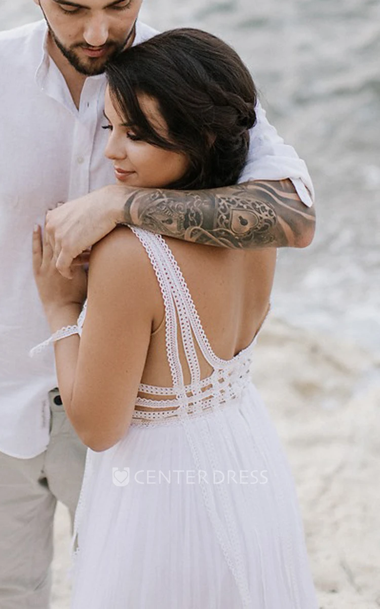 Bohemian A-Line Bateau Neckline Lace Tulle Wedding Dress With Open Back