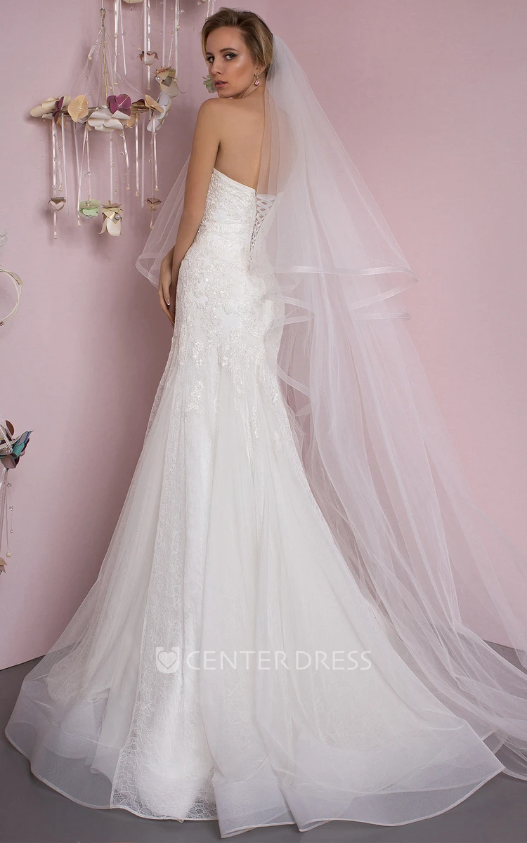 Mermaid Sleeveless Strapless Floor-Length Appliqued Lace&Tulle Wedding Dress With Lace-Up Back And Court Train