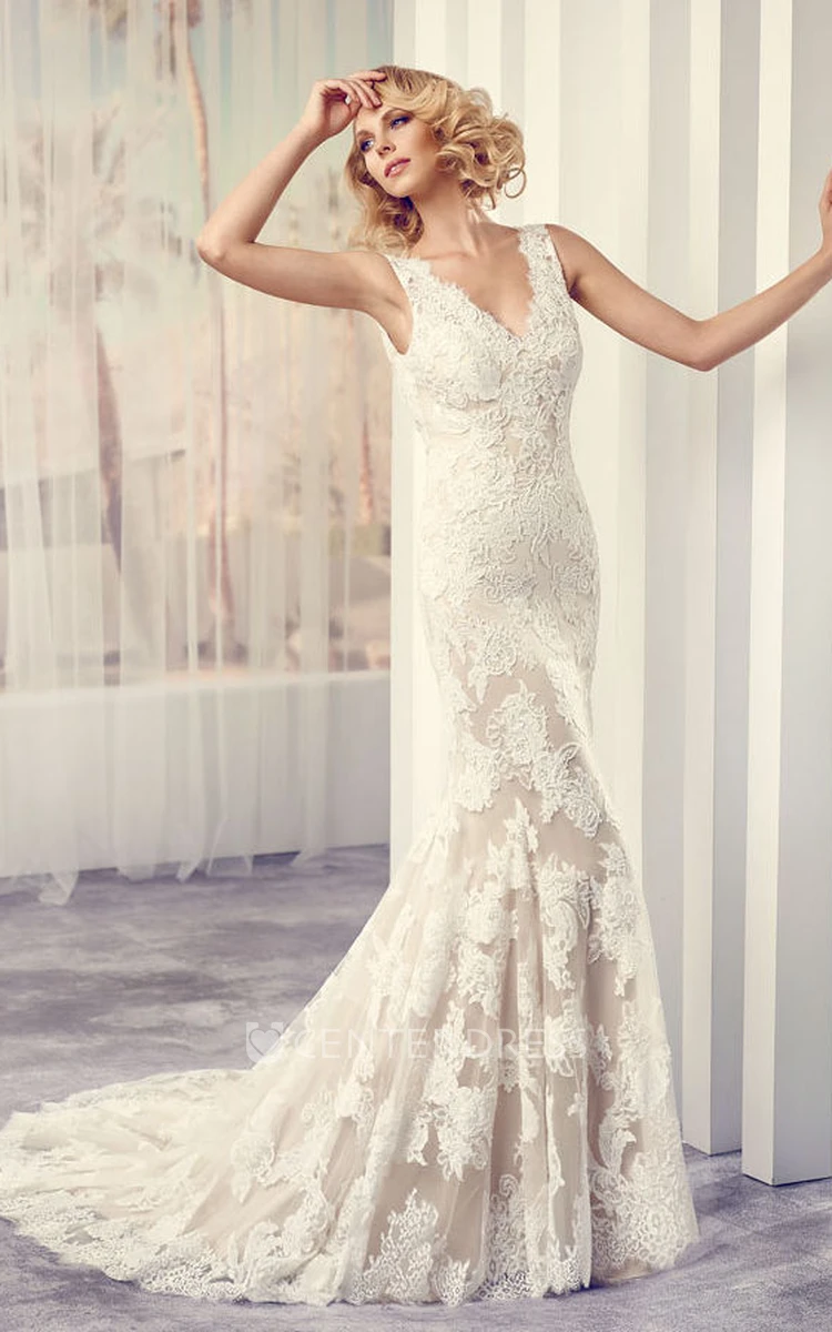 Maxi V-Neck Appliqued Lace Wedding Dress With Court Train And V Back