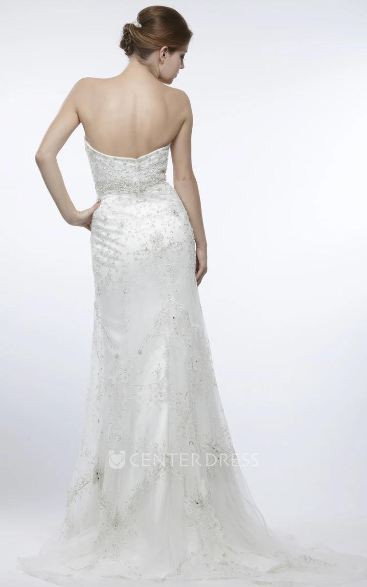 A-Line Sleeveless Appliqued Sweetheart Lace Wedding Dress