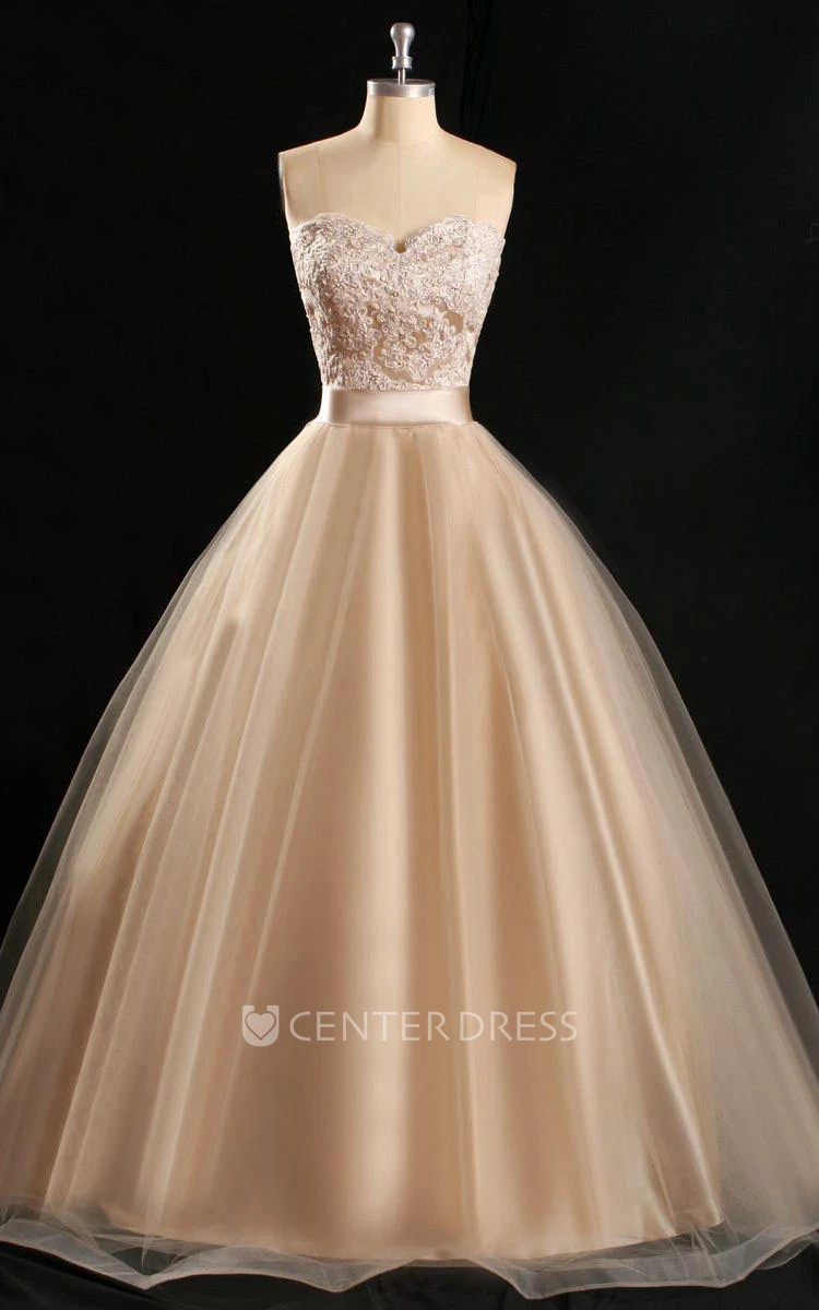 Sweetheart Sleeveless Stuning A-line Lace Ballgown