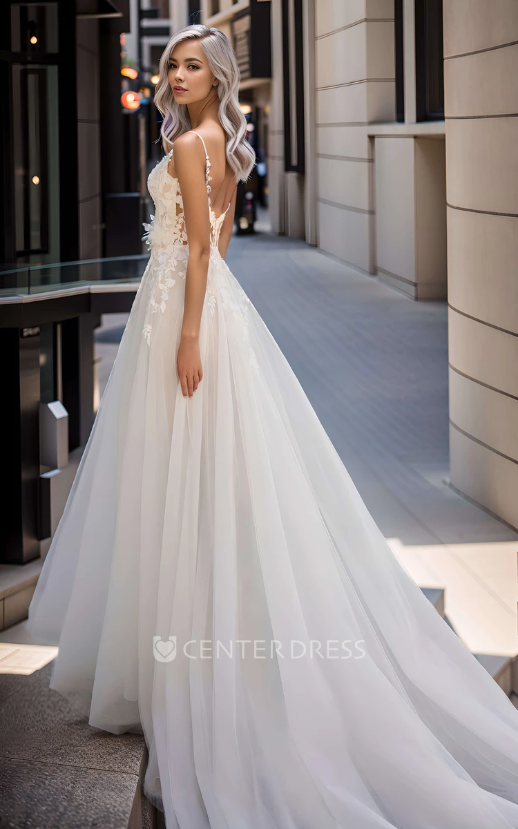 Elegant Ethereal A-Line Spaghetti V-neck Lace Tulle Wedding Dress Romantic Sexy Sleeveless Appliques Floor-length Zipper Deep-V Garden Back Bridal Gown with Train