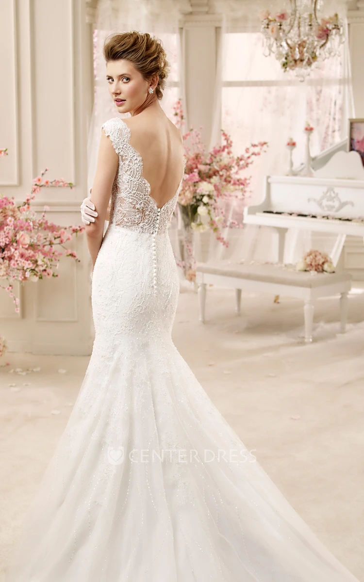 Scalloped-Neck Mermaid Wedding Dress With Illusive Design And Backless Style