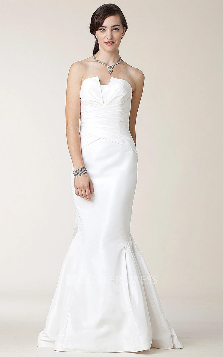 Trumpet Floor-Length Strapless Ruched Sleeveless Taffeta Wedding Dress With Bow