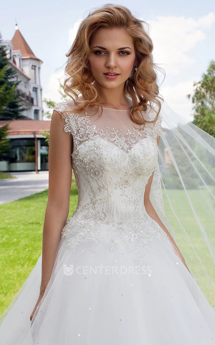 Ball-Gown Sleeveless Appliqued Bateau Maxi Tulle Wedding Dress With Illusion Back And Court Train