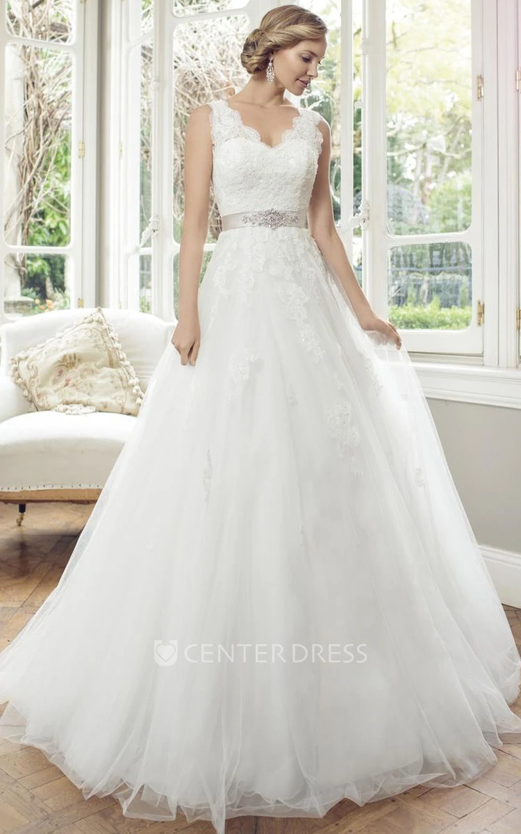 Ball-Gown Appliqued Sleeveless V-Neck Long Lace&Tulle Wedding Dress With Waist Jewellery And Bow