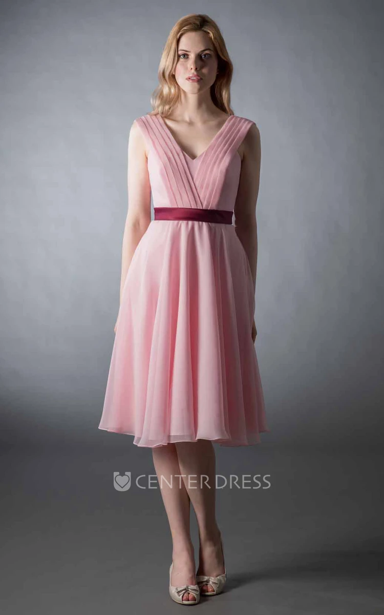 Knee-Length A-Line Sleeveless Ruched V-Neck Chiffon Bridesmaid Dress