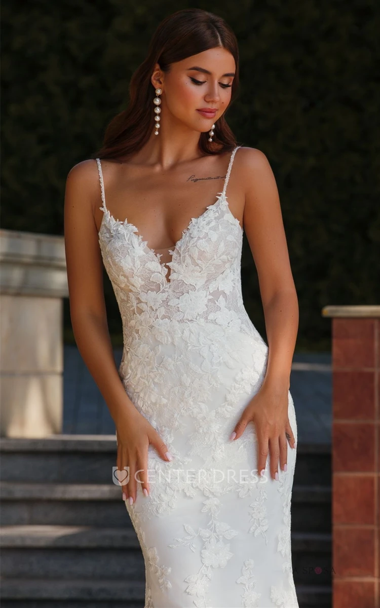 Casual Mermaid Lace Spaghetti Plunging Neck Wedding Dress with Appliques