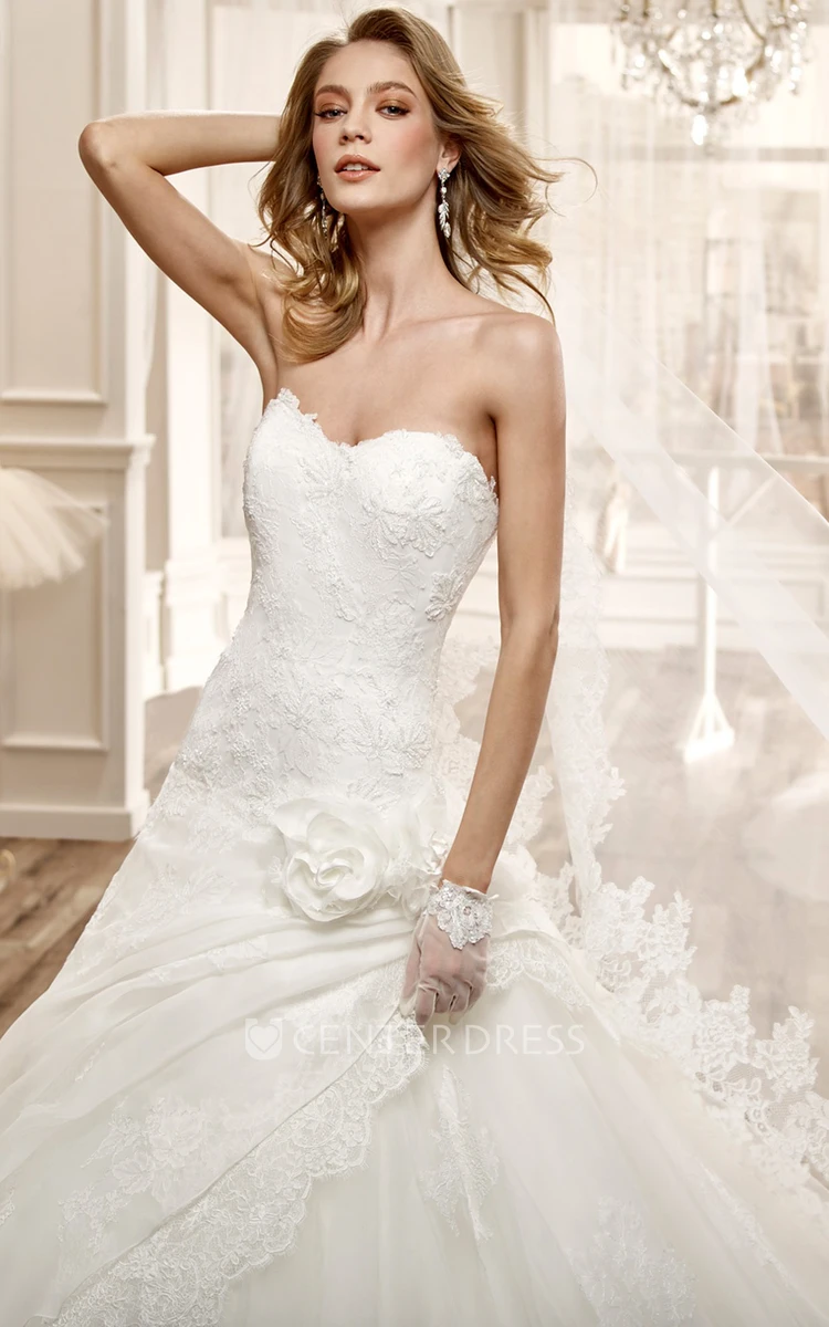 Sweetheart A-Line Wedding Dress With Side Ruching Skirt And Brush Train