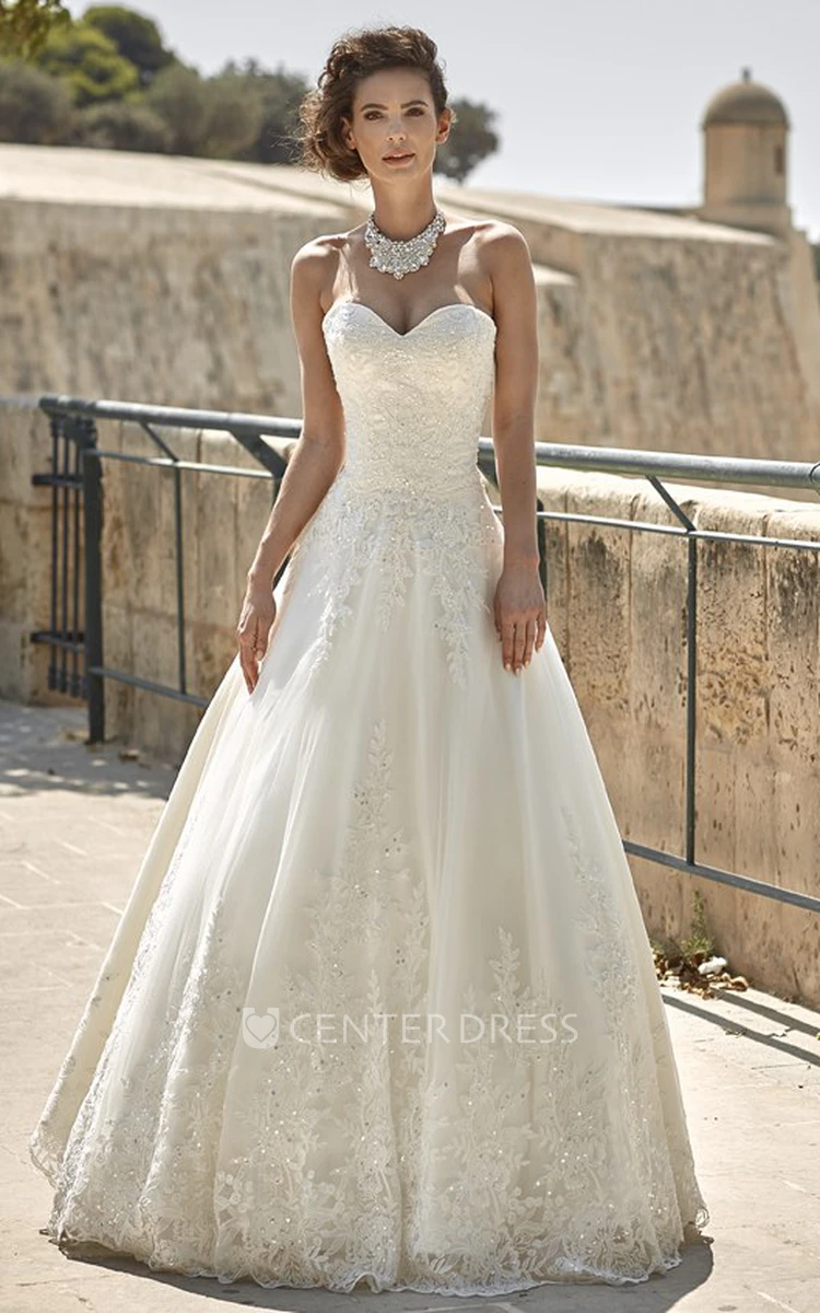 A-Line Appliqued Sweetheart Floor-Length Lace Wedding Dress With Beading