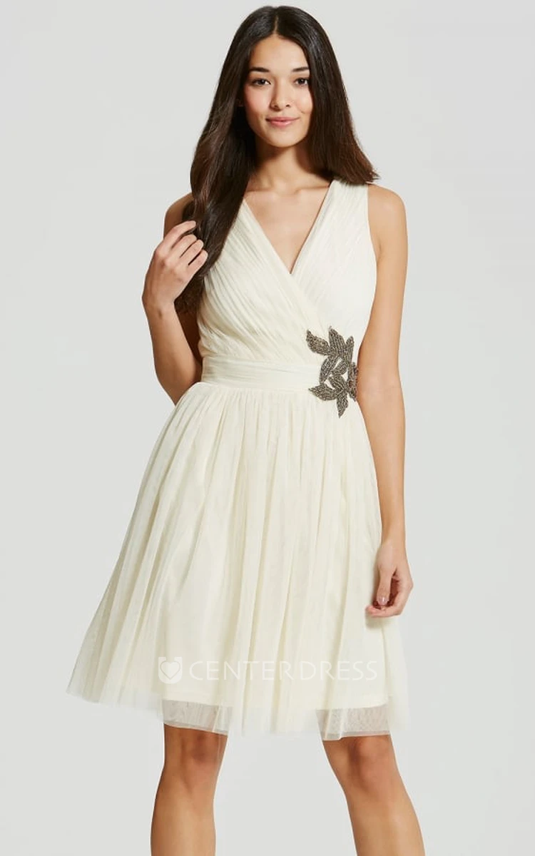 Short Criss-Cross Sleeveless V-Neck Tulle Bridesmaid Dress With Appliques