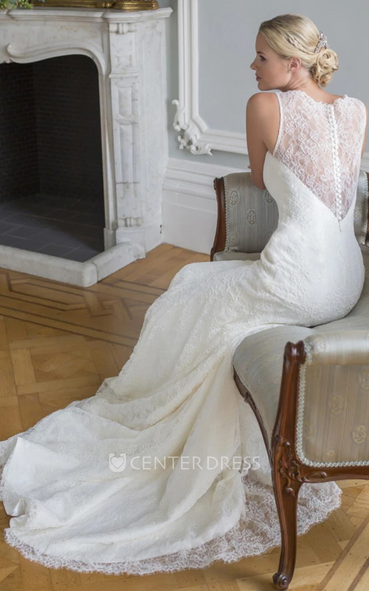 Sleeveless Scoop-Neck Lace Wedding Dress With Illusion