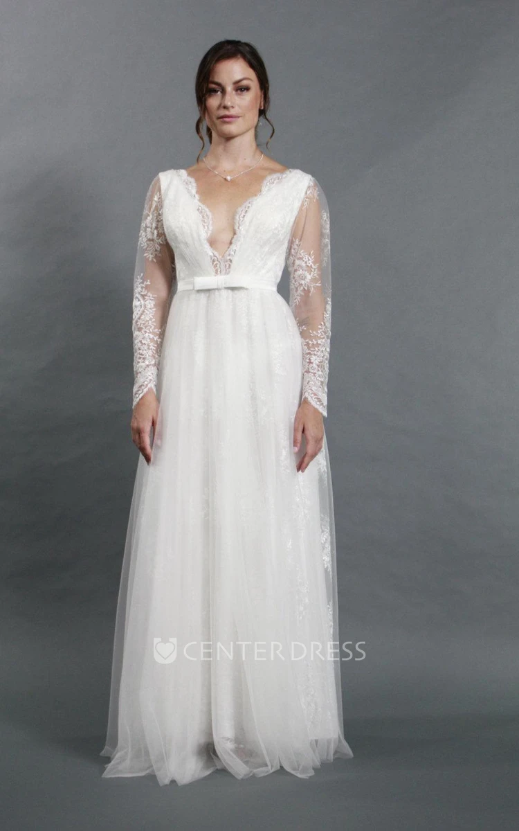 Sexy Deep-V Neck Long Sleeve A-Line Tulle Wedding Dress