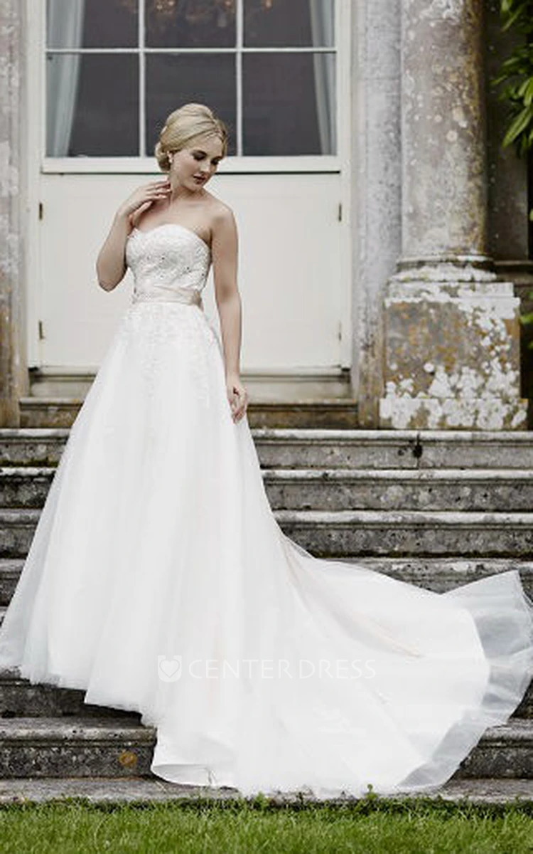 A-Line Strapless Appliqued Chiffon Wedding Dress With Beading