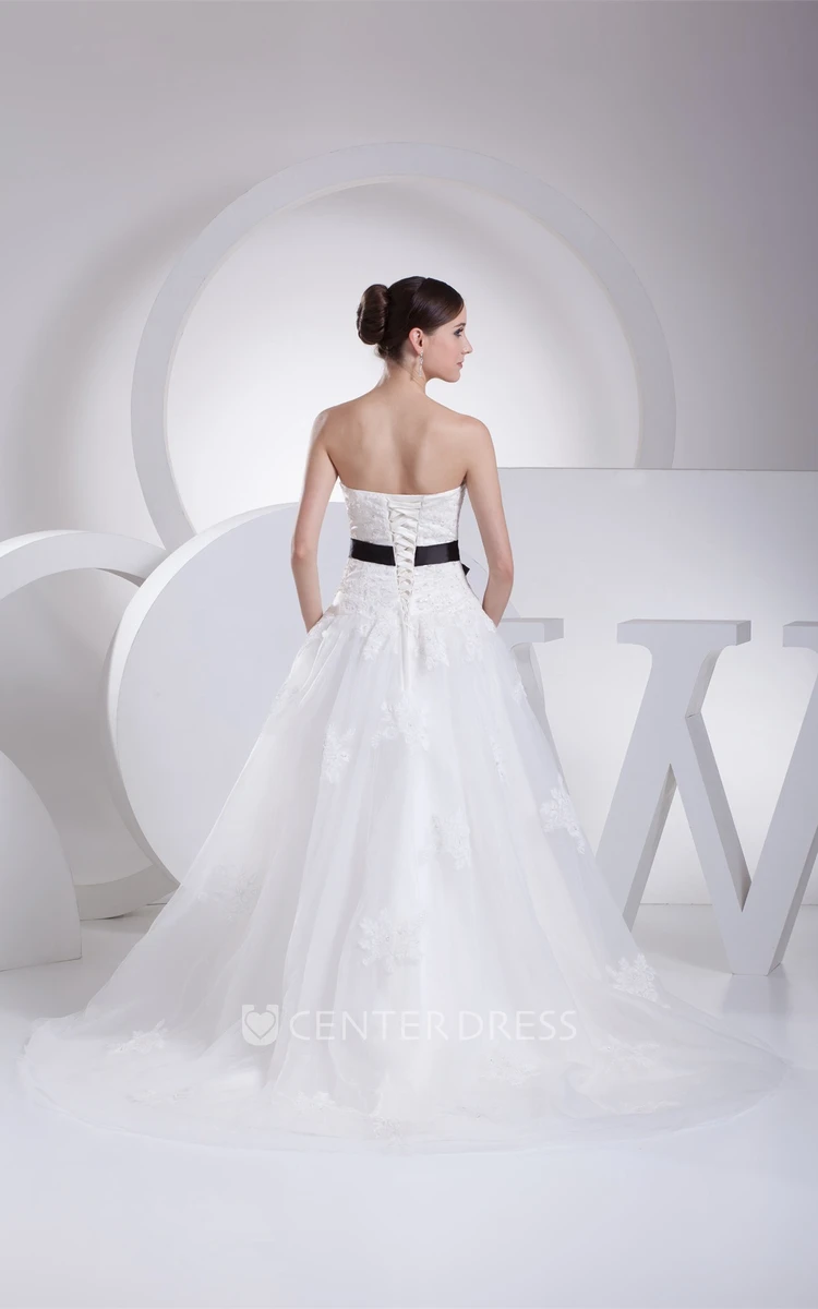 Sweetheart Lace Tulle A-Line Wedding Gown with Appliques and Beaded Bow