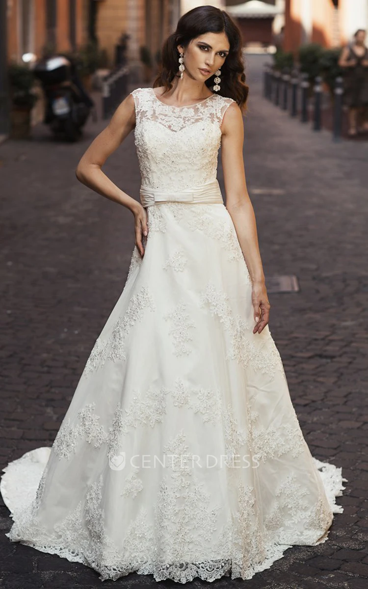 A-Line Scoop-Neck Sleeveless Appliqued Floor-Length Lace Wedding Dress