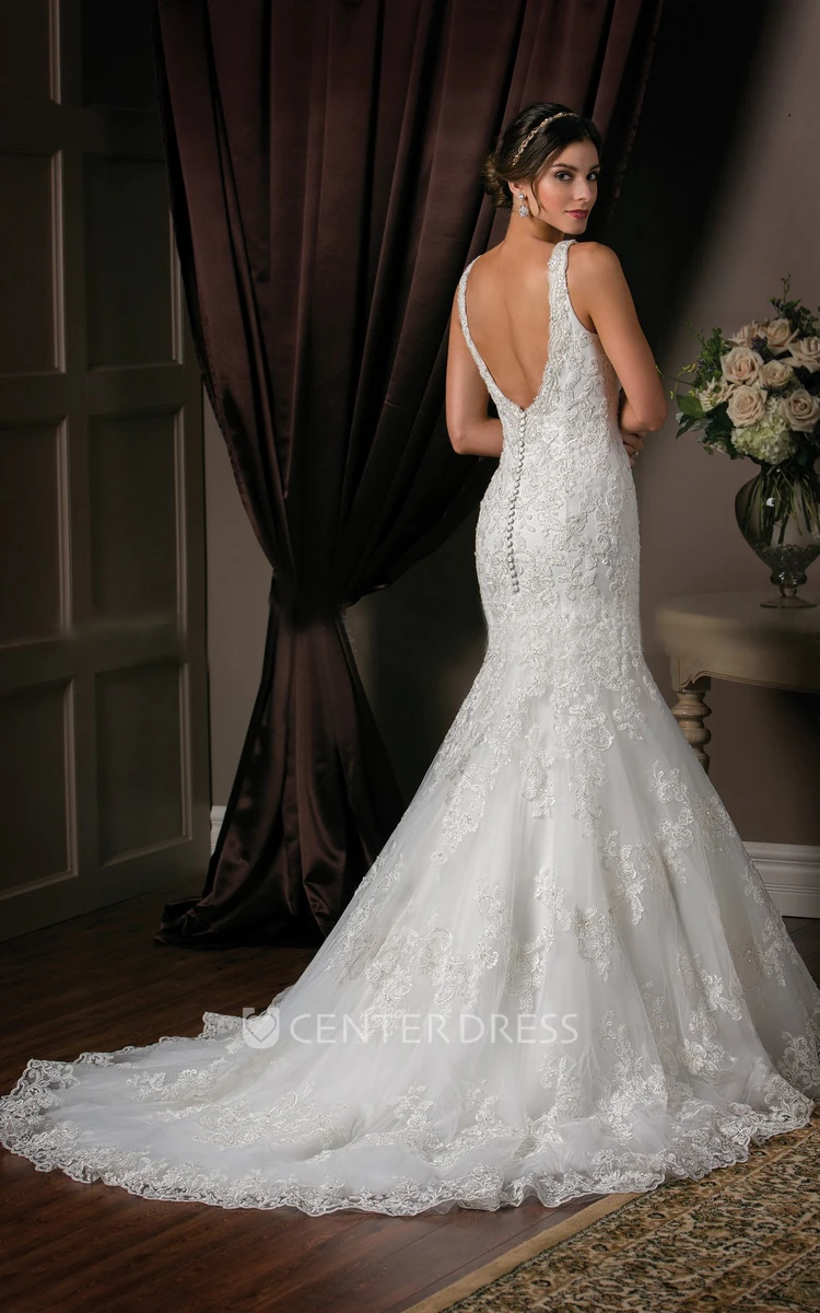 Sleeveless V-Neck Mermaid Wedding Dress With Appliques And Beadings