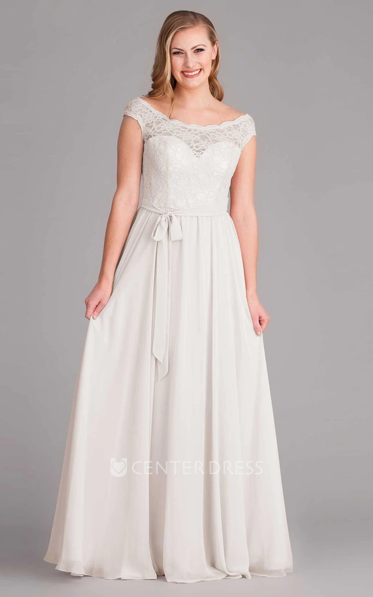 Sleeveless Scoop-Neck Chiffon Wedding Dress With Lace