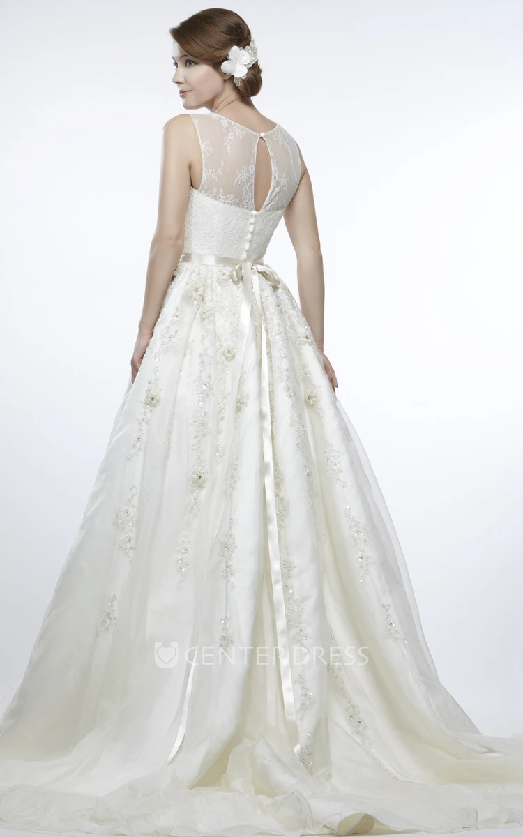 Scoop Long Floral Appliqued Tulle Wedding Dress With Court Train And Illusion