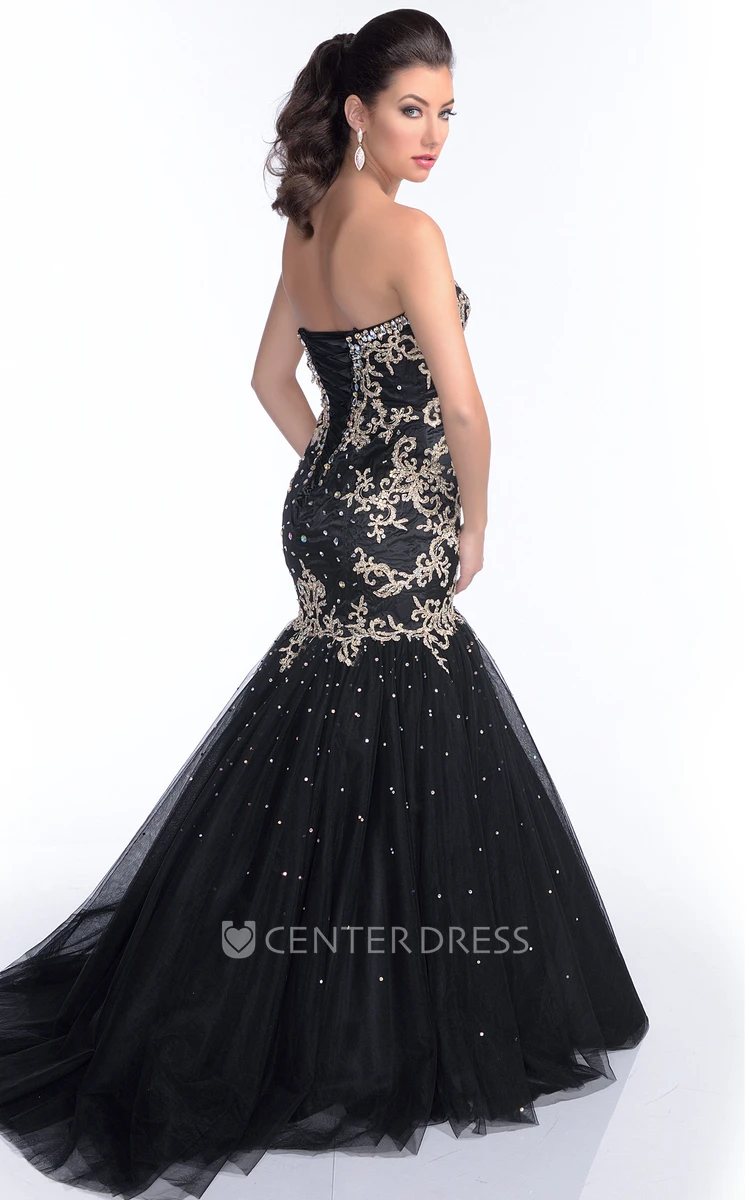 Sweetheart Tulle Mermaid Sleeveless Form-Fitted Prom Dress With Lace-Up Back And Shining Appliques