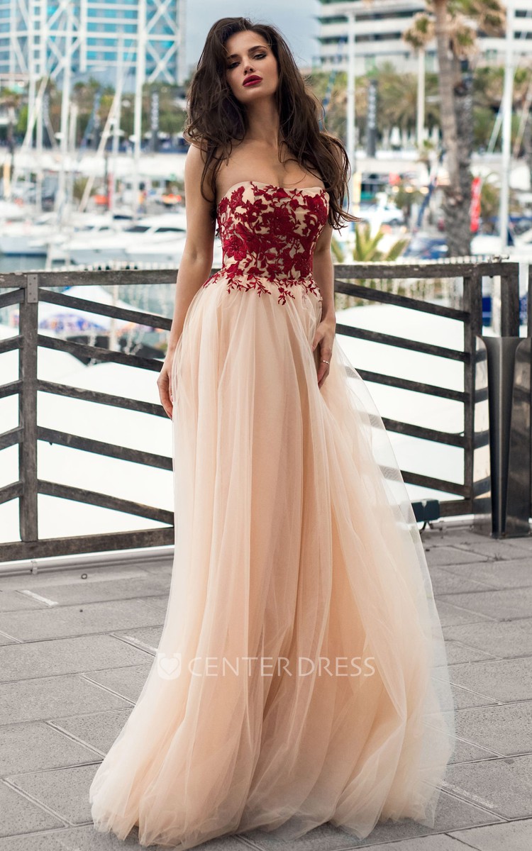 Romantic A Line Strapless Lace Tulle Floor length Sleeveless Prom Dress