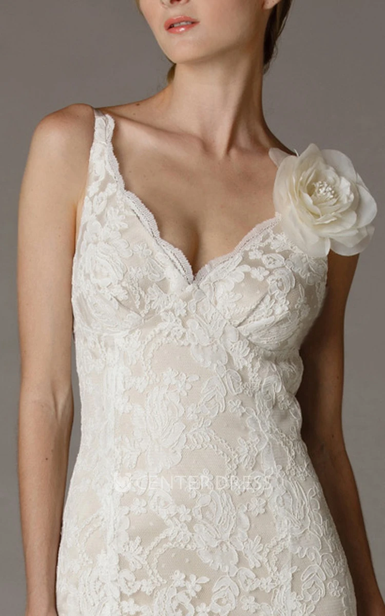 Trumpet Appliqued V-Neck Sleeveless Long Lace Wedding Dress With Flower