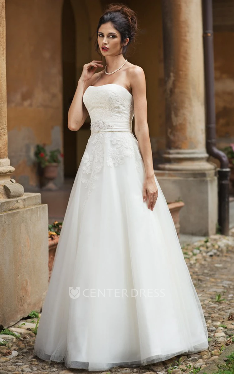 A-Line Appliqued Strapless Sleeveless Maxi Tulle&Lace Wedding Dress With Waist Jewellery