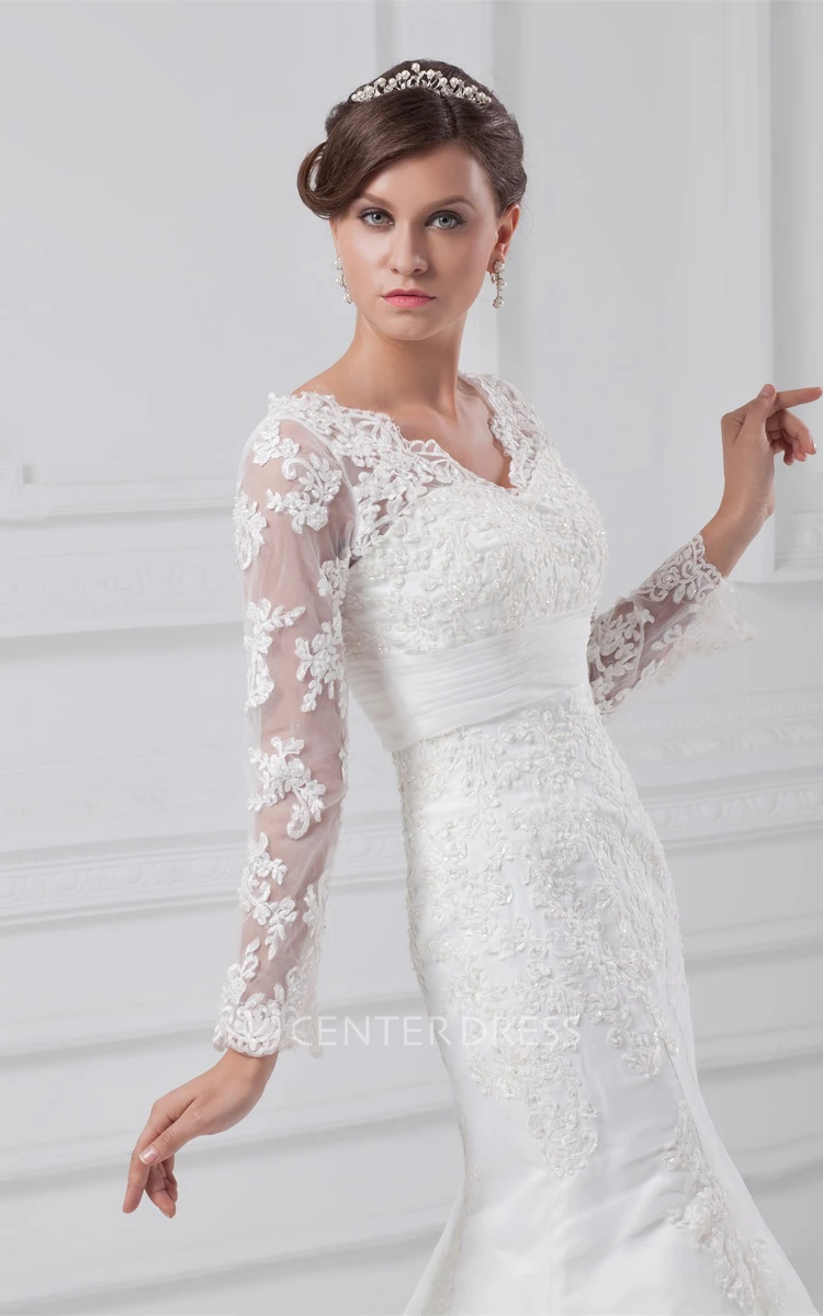 Modest Scalloped-Neck Long-Sleeve Mermaid Wedding dress with Appliques