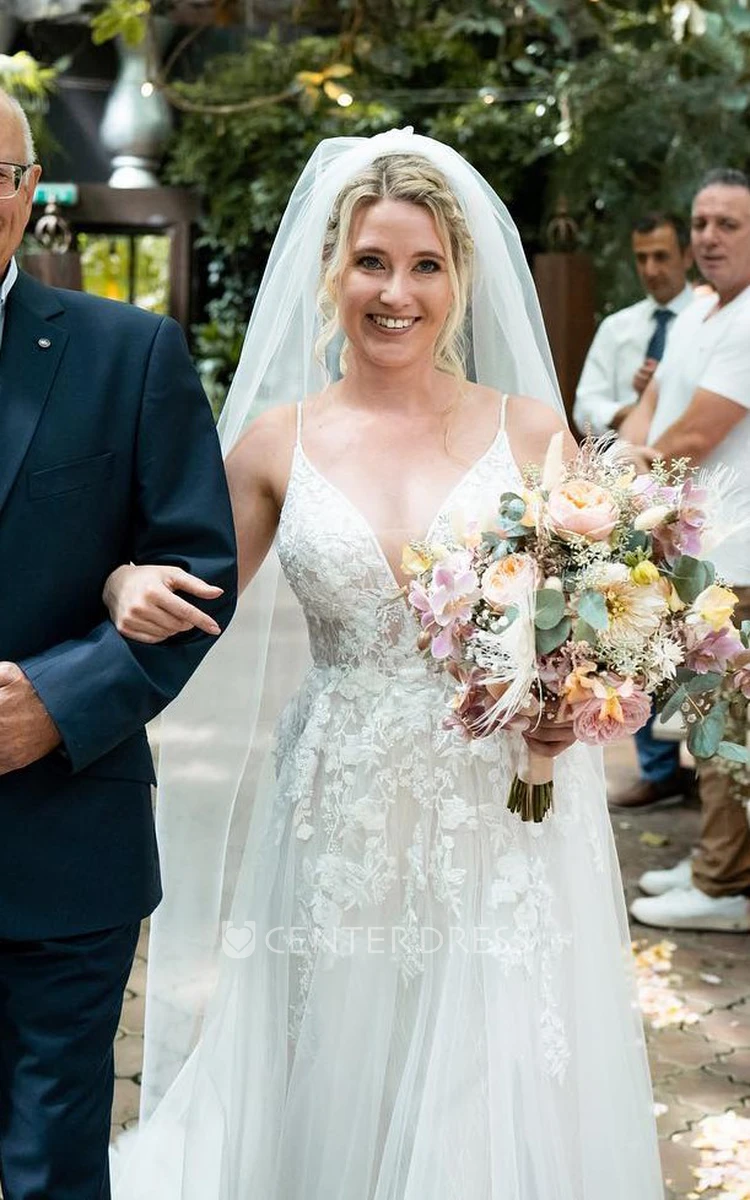 Spaghetti Tulle A-Line Adorable Wedding Dress Sleeveless Appliques