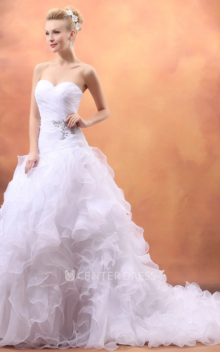 Sweetheart A-Line Organza Sleeveless Wedding Gown With Ruffles