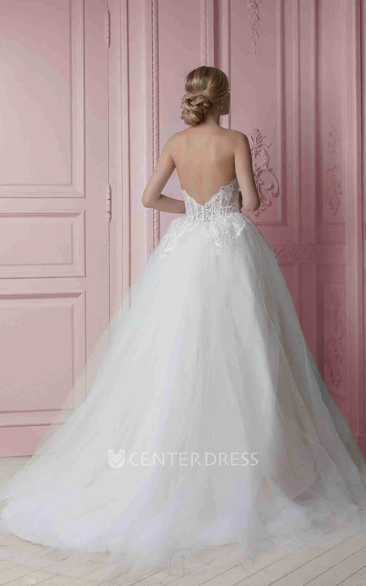A-Line Appliqued Sleeveless Strapless Long Tulle Wedding Dress