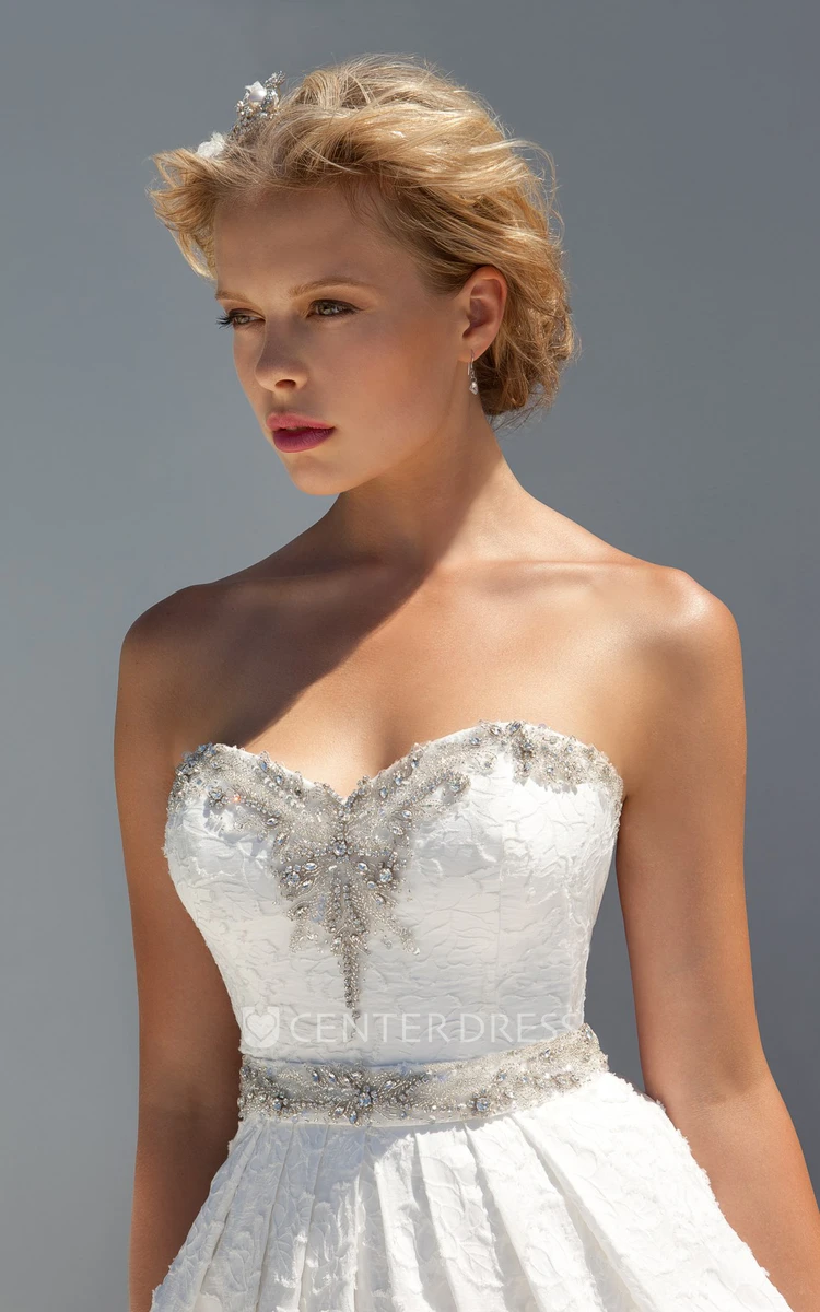 A-Line Long Sleeveless Sweetheart Appliqued Lace Wedding Dress With Waist Jewellery And Beading