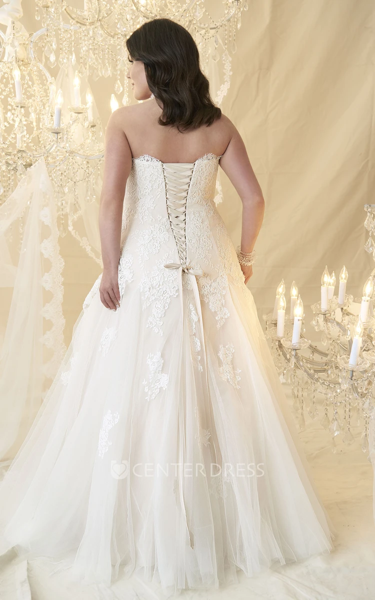 Ball Gown Floor-Length Strapless Tulle&Lace Plus Size Wedding Dress With Appliques And Corset Back