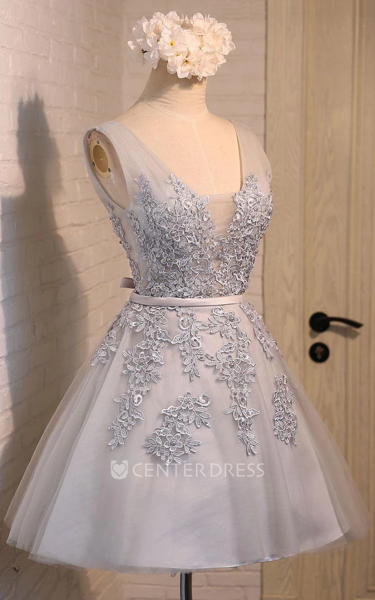 Short V-neck Bow Beading Appliques Tulle Lace Dress