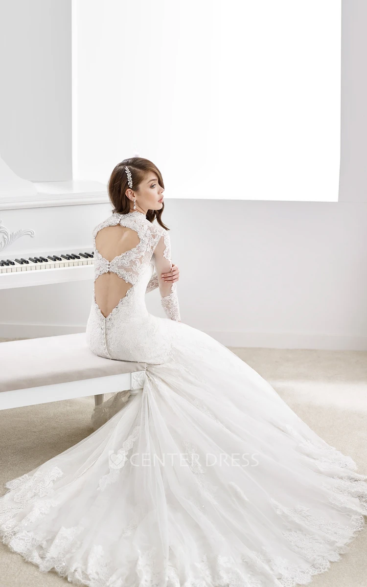 Long-Sleeve Keyhole-Bust Sheath Lace Wedding Dress With Mermaid Style And Keyholes Back