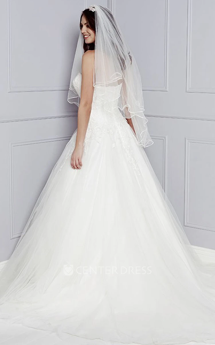 A-Line Strapped Appliqued Sleeveless Long Tulle Wedding Dress