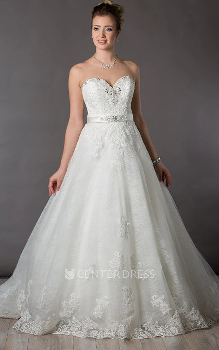 Sweetheart A-Line Tulle Bridal Gown With Lace And Crystals